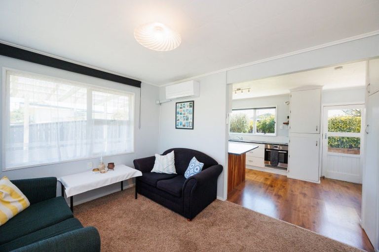 Photo of property in 35 Shortt Street, Foxton Beach, Foxton, 4815