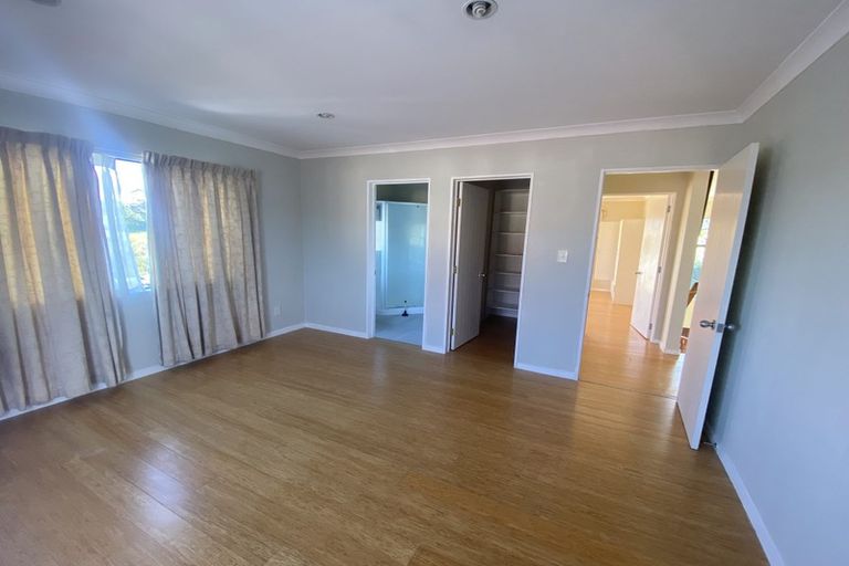 Photo of property in 1 Killybegs Drive, Pinehill, Auckland, 0632