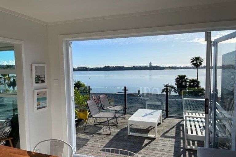 Photo of property in 1/49 Lake View Road, Takapuna, Auckland, 0622