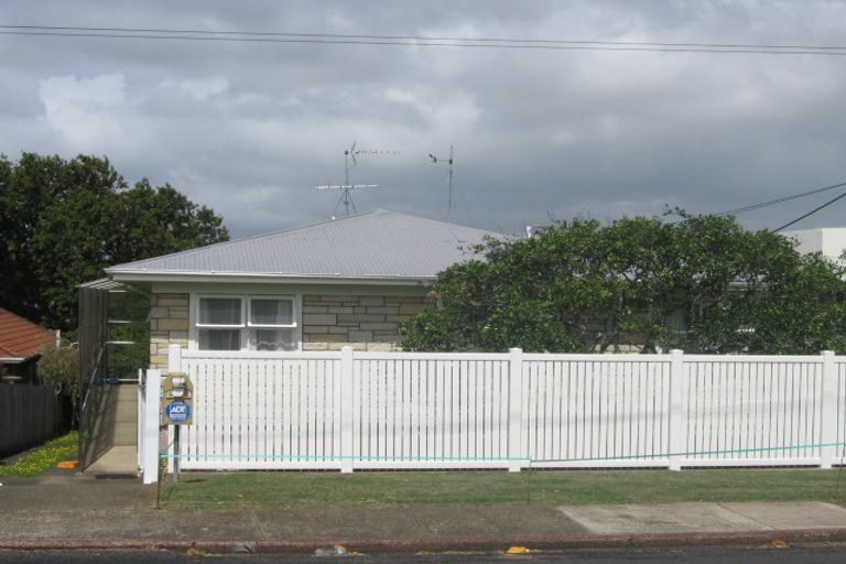 Photo of property in 62 Nile Road, Milford, Auckland, 0620