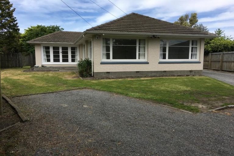 Photo of property in 34 Manor Place, Bryndwr, Christchurch, 8053