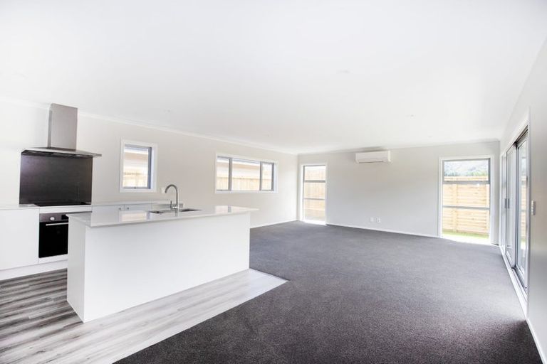 Photo of property in 9 Te Ara O Roimata, Wainuiomata, Lower Hutt, 5014