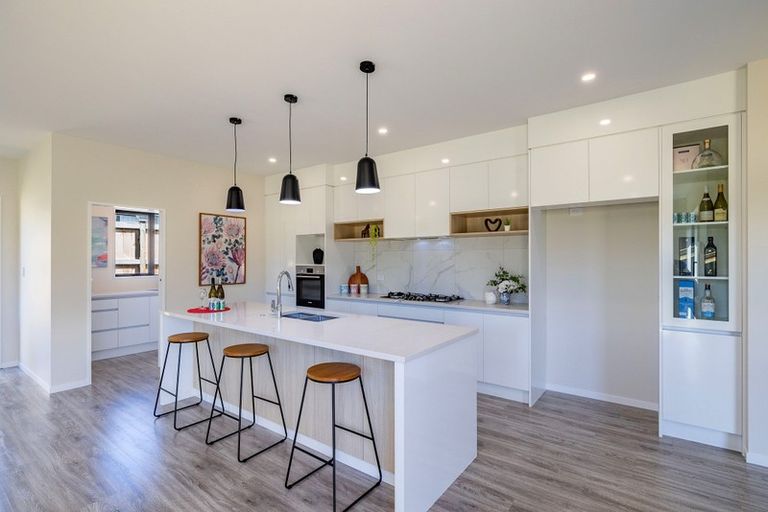 Photo of property in 18 Jeroboam Loop, Kumeu, 0810