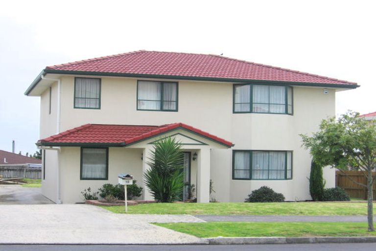 Photo of property in 10 Pelargonium Terrace, Goodwood Heights, Auckland, 2105