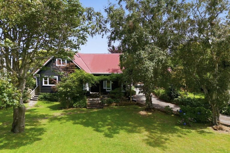 Photo of property in 3-5 Rewa Road, Raumati Beach, Paraparaumu, 5032