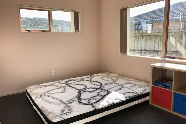 Photo of property in 29 Scotts Field Drive, Takanini, 2112