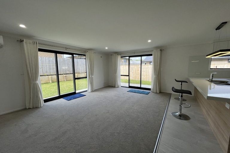 Photo of property in 33a Leathem Crescent, Pokeno, 2402