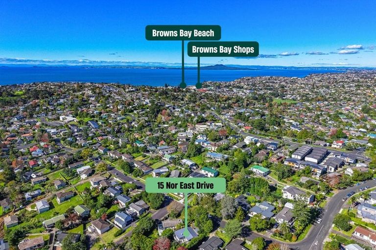 Photo of property in 15 Nor'east Drive, Northcross, Auckland, 0632