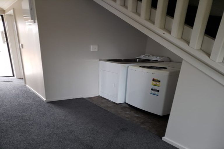 Photo of property in 5a Snead Place, Hamilton East, Hamilton, 3216