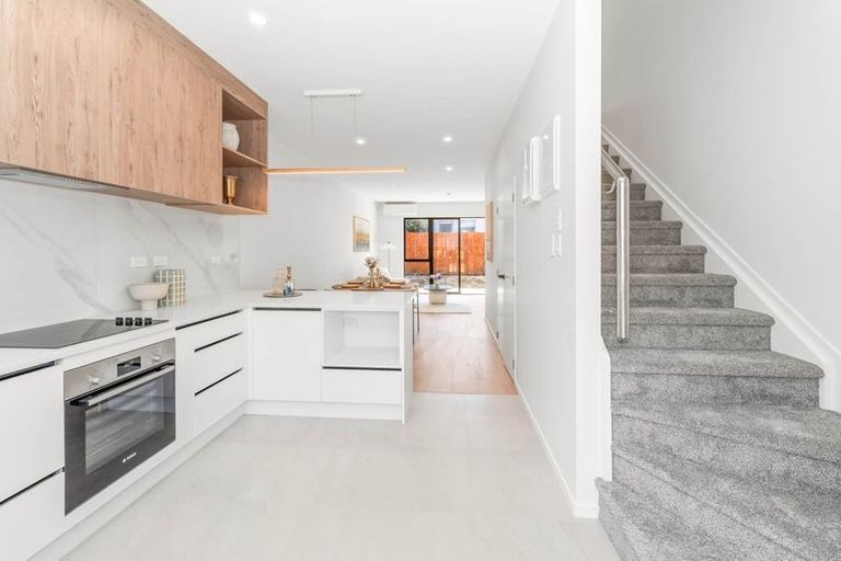 Photo of property in 5/15 Normandy Place, Henderson, Auckland, 0610