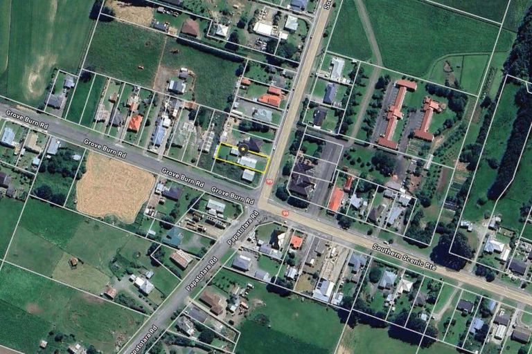 Photo of property in 3 Clifden Highway, Tuatapere, 9620