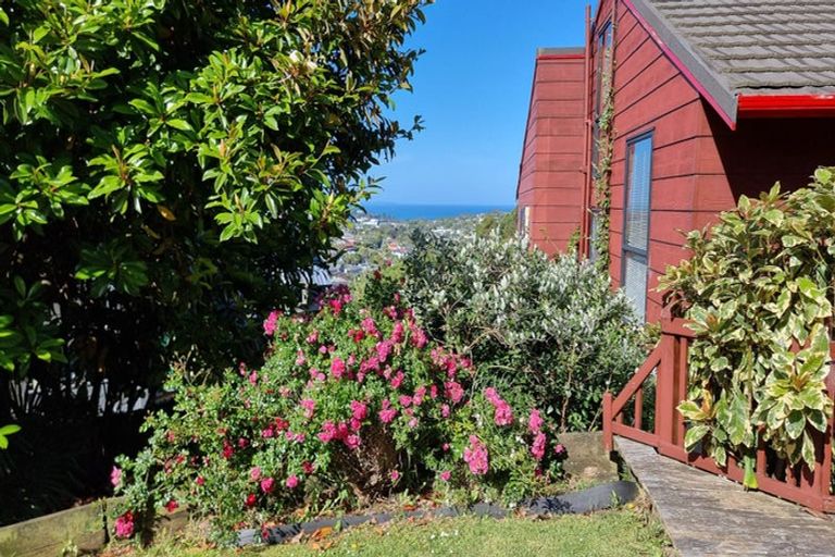 Photo of property in 3 Malters Place, Browns Bay, Auckland, 0630