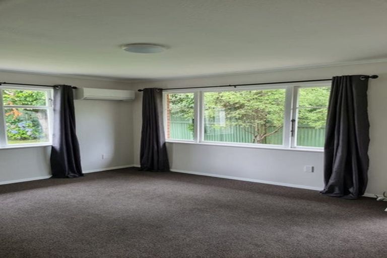 Photo of property in 1090a Fergusson Drive, Clouston Park, Upper Hutt, 5018