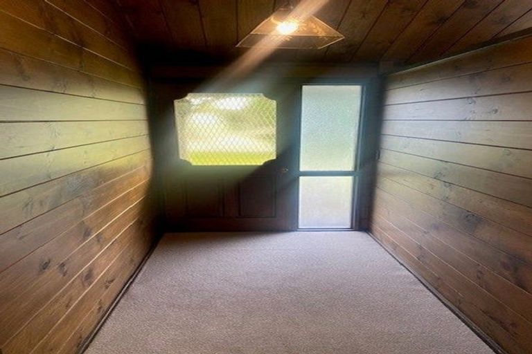 Photo of property in 295 Mangorei Road, Merrilands, New Plymouth, 4312