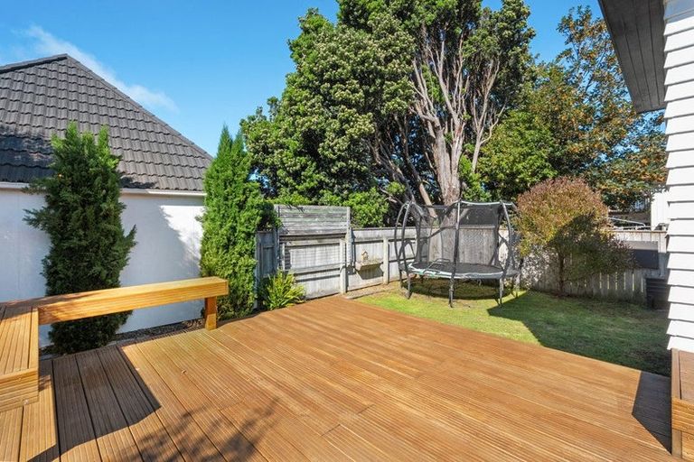 Photo of property in 544 Broadway, Strathmore Park, Wellington, 6022