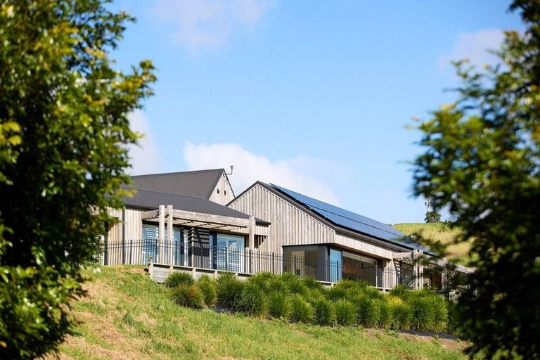 Photo of property in 23 Te Auhi Way, Welcome Bay, Tauranga, 3112