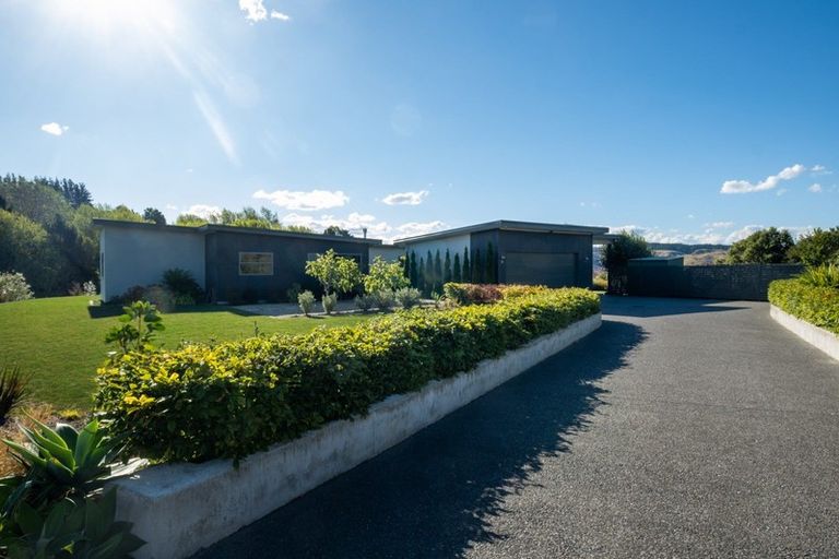 Photo of property in 3 Esk View Road, Eskdale, Napier, 4182