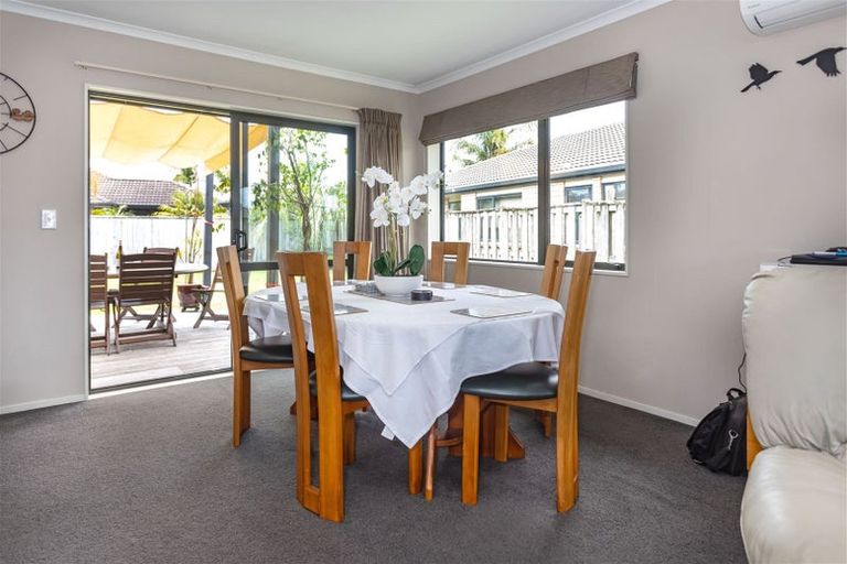 Photo of property in 60 Cholmondeley Crescent, Whitianga, 3510