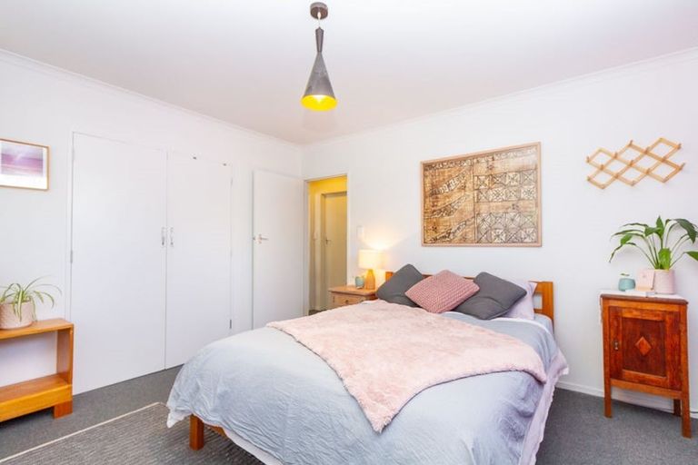 Photo of property in 3/123 Vogel Street, Roslyn, Palmerston North, 4414