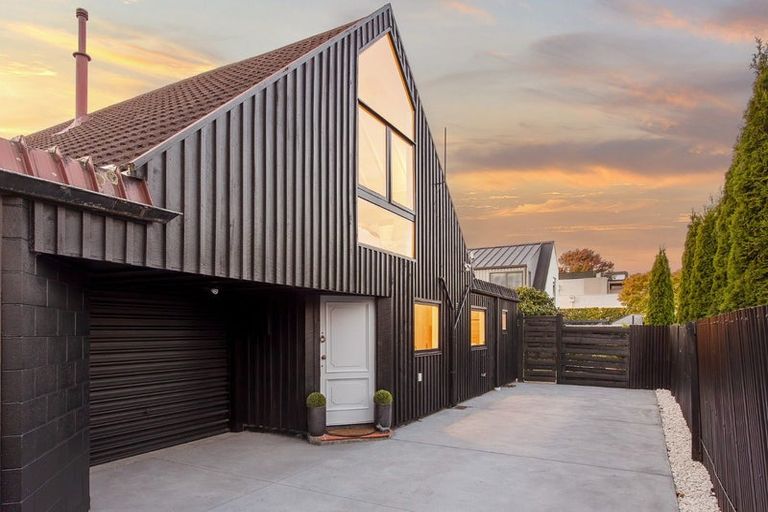 Photo of property in 2/24 Creyke Road, Ilam, Christchurch, 8041