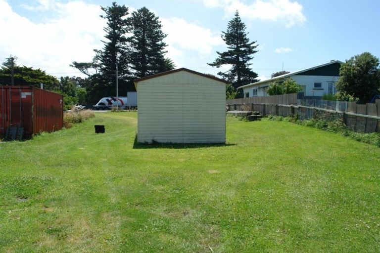 Photo of property in 169 Egmont Street, Patea, 4520