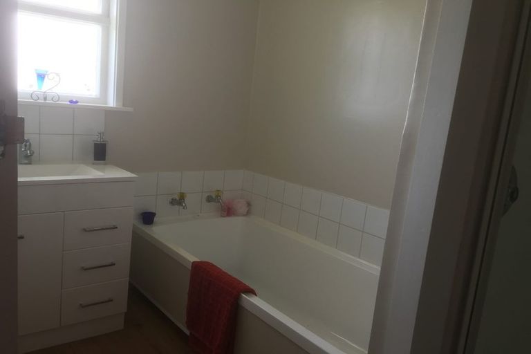 Photo of property in 34 Perth Street, Levin, 5510
