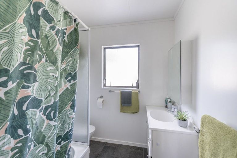 Photo of property in 53b Leinster Avenue, Raumati South, Paraparaumu, 5032