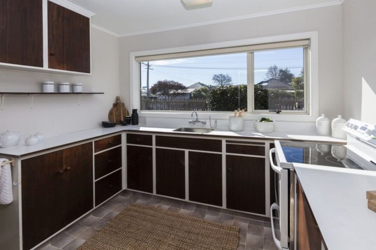 Photo of property in 19 Bentley Street, Russley, Christchurch, 8042