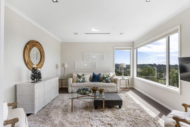 Photo of property in 497 Whitford Road, Whitford, Howick, 2571