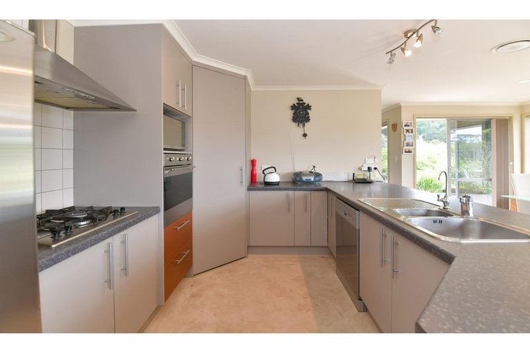 Photo of property in 24 Puhoi Close, Puhoi, Warkworth, 0994