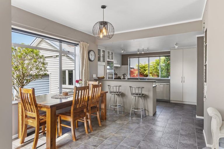 Photo of property in 22 Queen Street, Westport, 7825