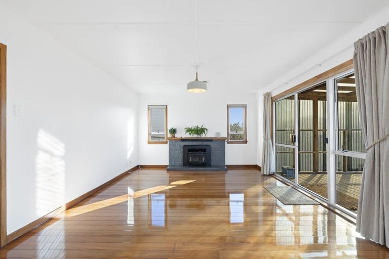 Photo of property in 97d Pioneer Road, Moturoa, New Plymouth, 4310