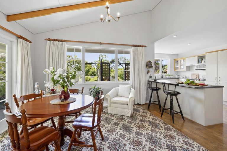 Photo of property in 29 Nevada Drive, Merrilands, New Plymouth, 4312