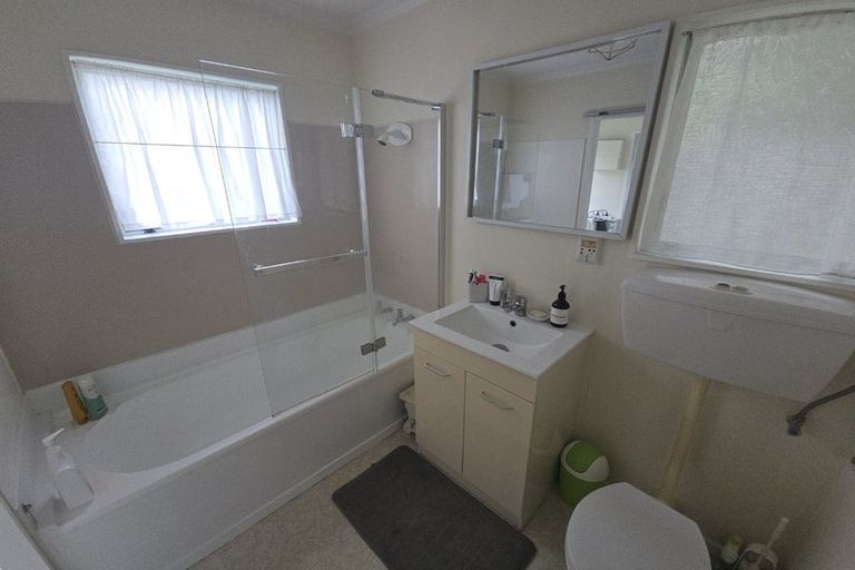 Photo of property in 16 Rimutaka Street, Paraparaumu, 5032