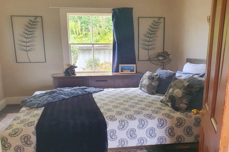 Photo of property in 98 Milton Road, Bluff Hill, Napier, 4110