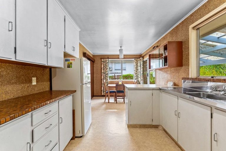 Photo of property in 75 Salamanca Road, Sunnynook, Auckland, 0620