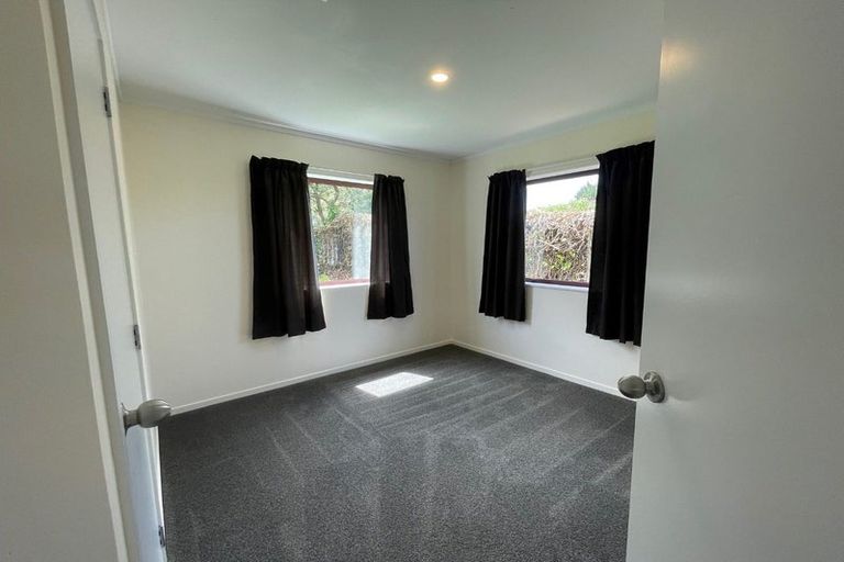 Photo of property in 65 Hobart Crescent, Wattle Downs, Auckland, 2103