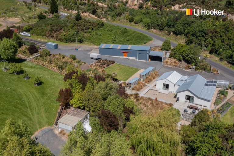 Photo of property in 95 Riccarton Road East, East Taieri, Mosgiel, 9024