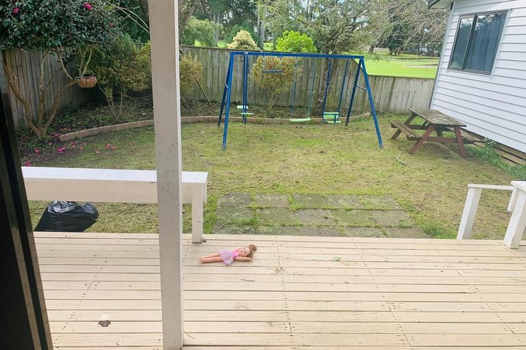 Photo of property in 5 Pinehurst Place, Wattle Downs, Auckland, 2103