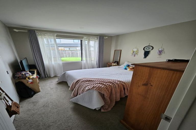 Photo of property in 21 Johns Creek Crescent, Silverdale, 0932
