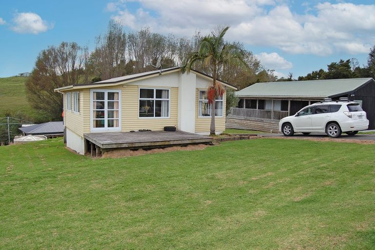Photo of property in 34 Marshall Road, Kaiwaka, 0573
