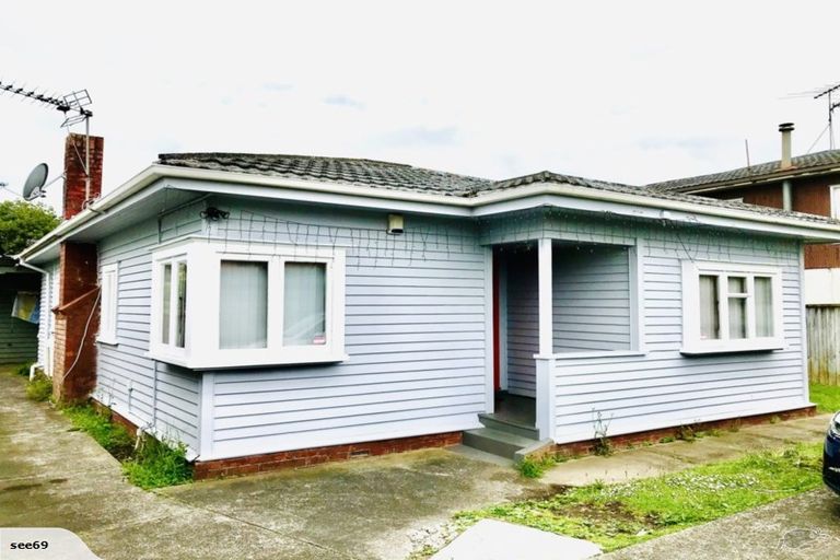Photo of property in 324 Mount Albert Road, Mount Roskill, Auckland, 1041