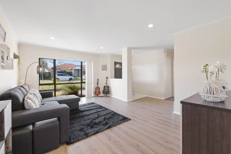 Photo of property in 18 Brittany Drive, Henderson, Auckland, 0612