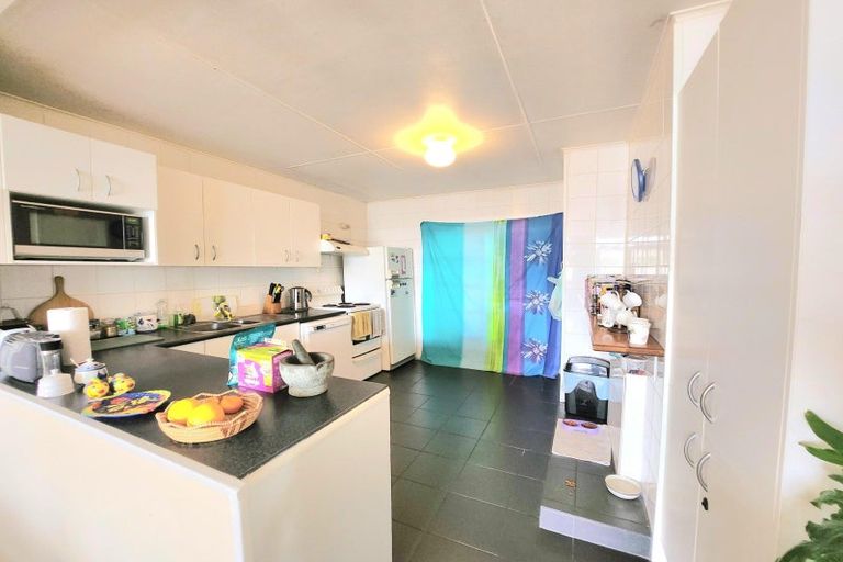 Photo of property in 72 Perth Street, South Hill, Oamaru, 9400