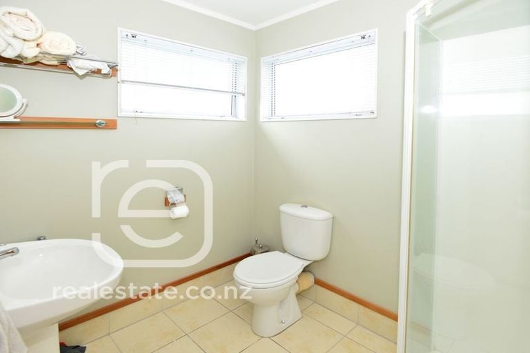 Photo of property in 157 West Harbour Drive, West Harbour, Auckland, 0618
