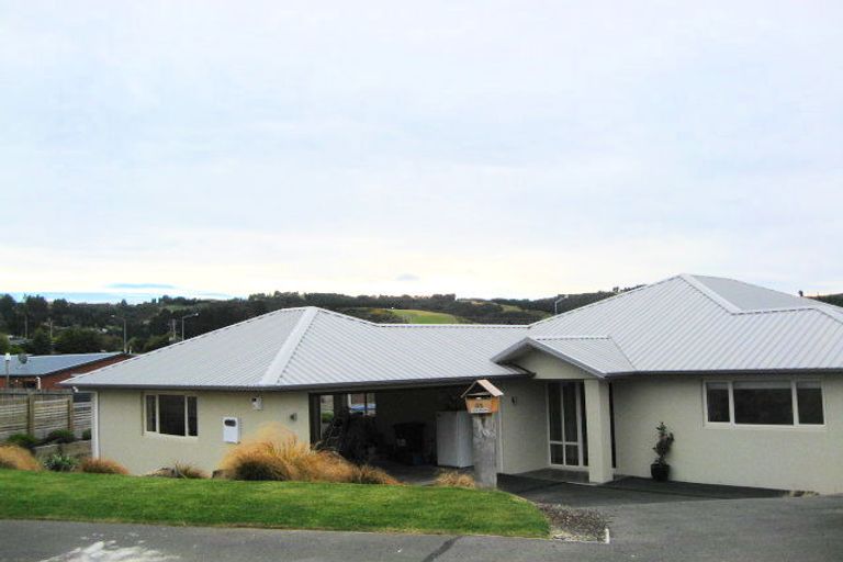 Photo of property in 35 Duxford Crescent, Fairfield, Dunedin, 9018