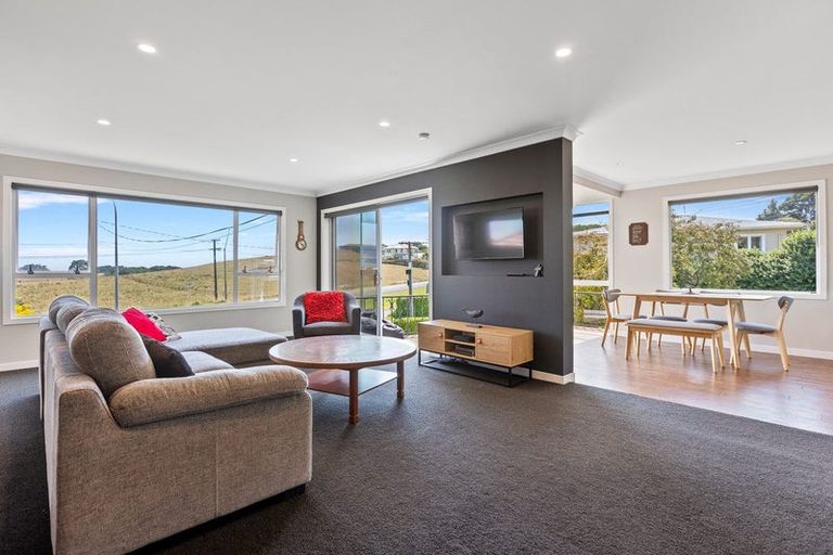 Photo of property in 45 Pohutukawa Place, Bell Block, New Plymouth, 4312