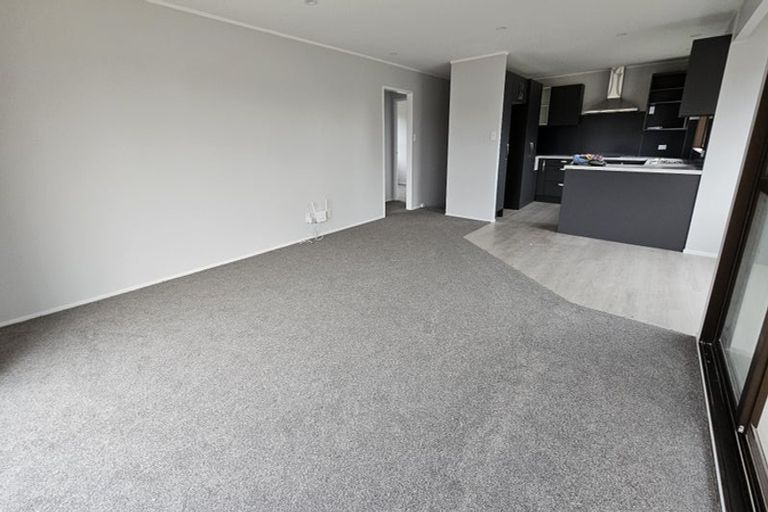 Photo of property in 1/25 Sartors Avenue, Northcross, Auckland, 0630