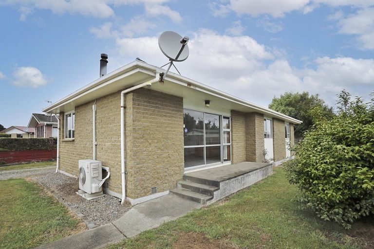 Photo of property in 100 Dunbeath Crescent, Kew, Invercargill, 9812