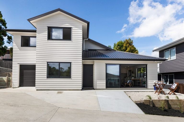 Photo of property in 40a Leo Street, Glen Eden, Auckland, 0602